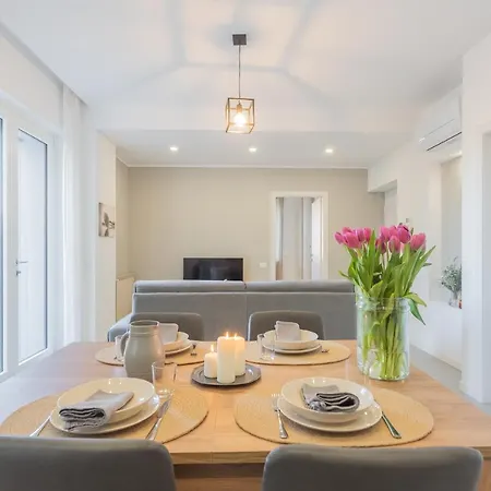 Isola Felice Grandate By Rent * Côme