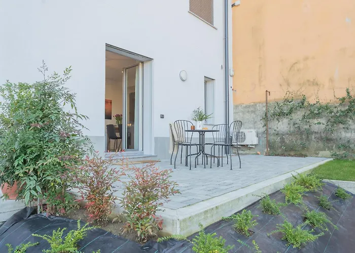 Isola Felice Grandate By Rent *